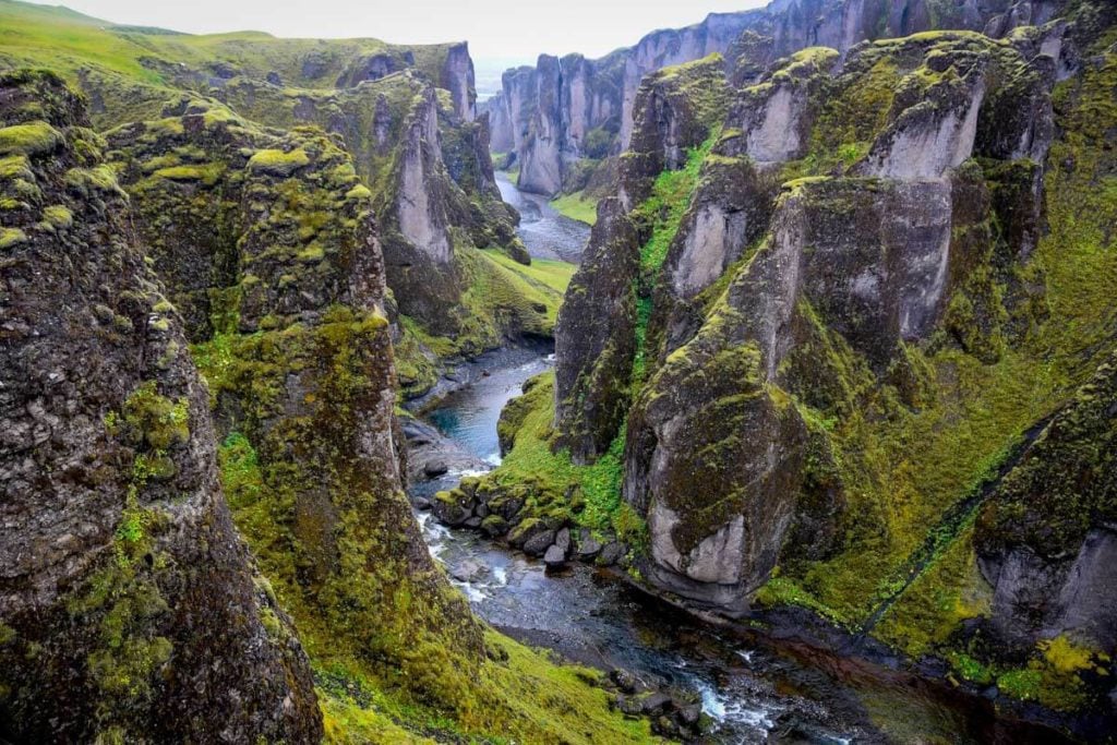 Fjaðrárgljúfur Canyon Ice