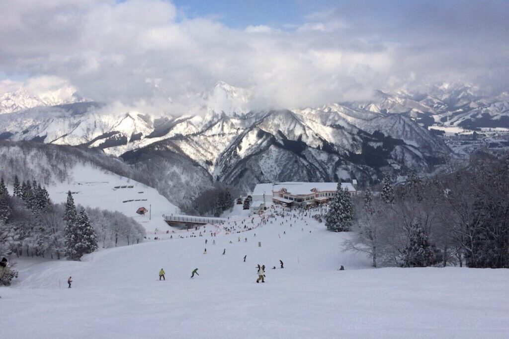 Skiing in Japan  (Lena Scheidler from Nagoya Foodie)