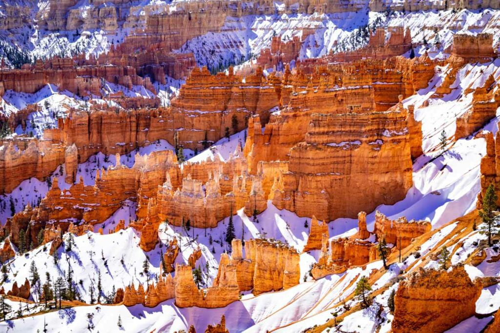 Bryce-Canyon National Park winter_STOCK-U