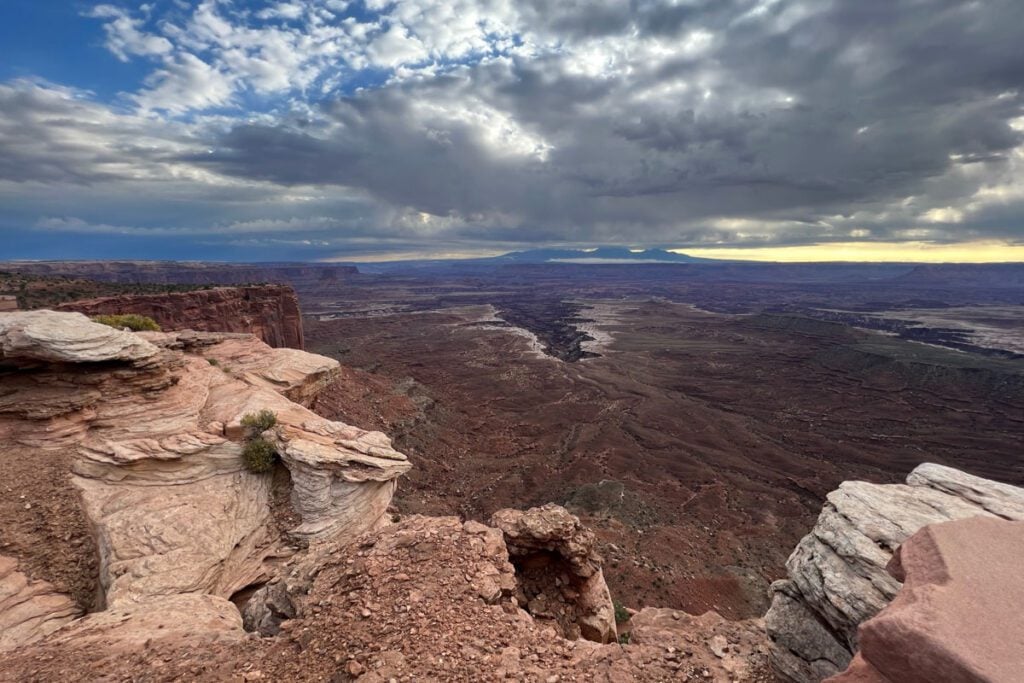 Grand Viewpoint Hike Canyonlands National Park Utah