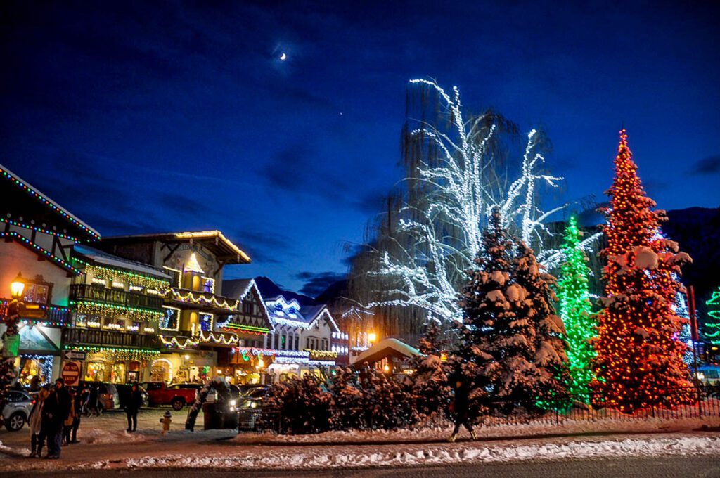 Things to do in Leavenworth, WA Christmas lighting ceremony