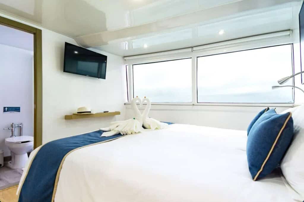 Calipso Dive Liveaboard Galapagos