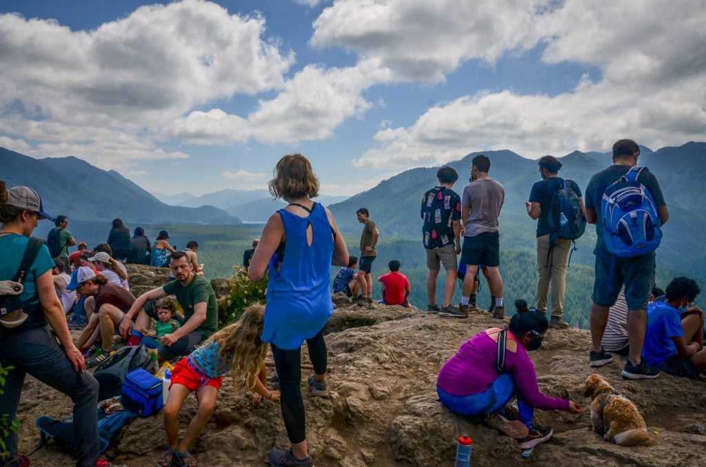 Crowds at Rattlesnake Ledge Viewpoint Seattle