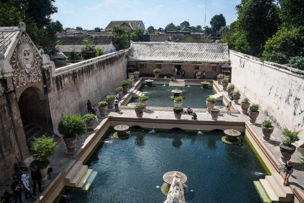 Taman Sari: Underground Mosque & Water Castle