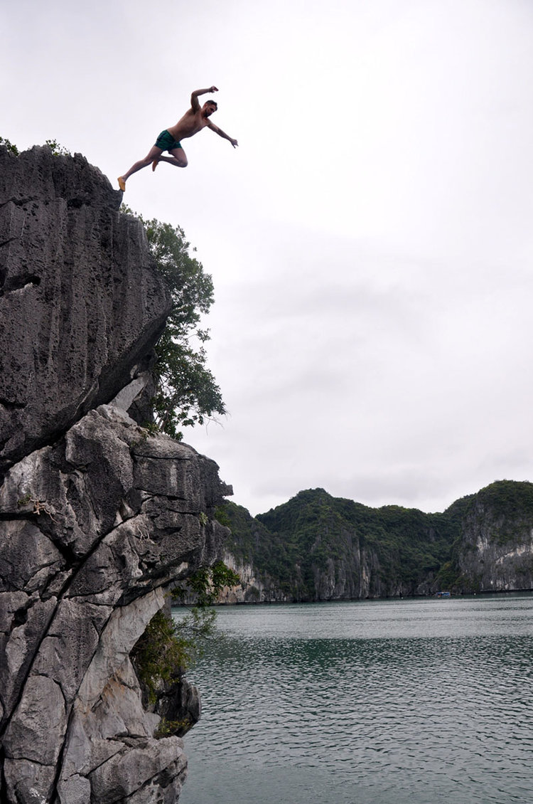 Ha Long Bay Cliff Jumping Vietnam Itinerary