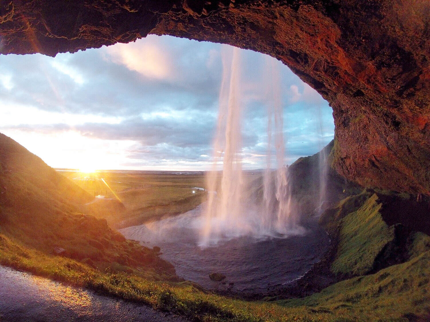 How to Plan a Trip | Seljalandsfoss Waterfall in Iceland