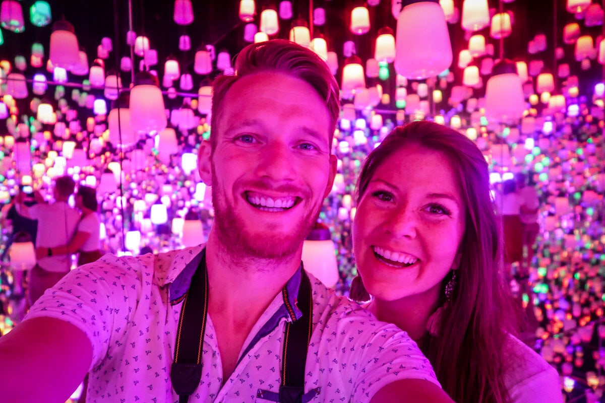 teamLab Borderless Tokyo Guide Resonating Lamps