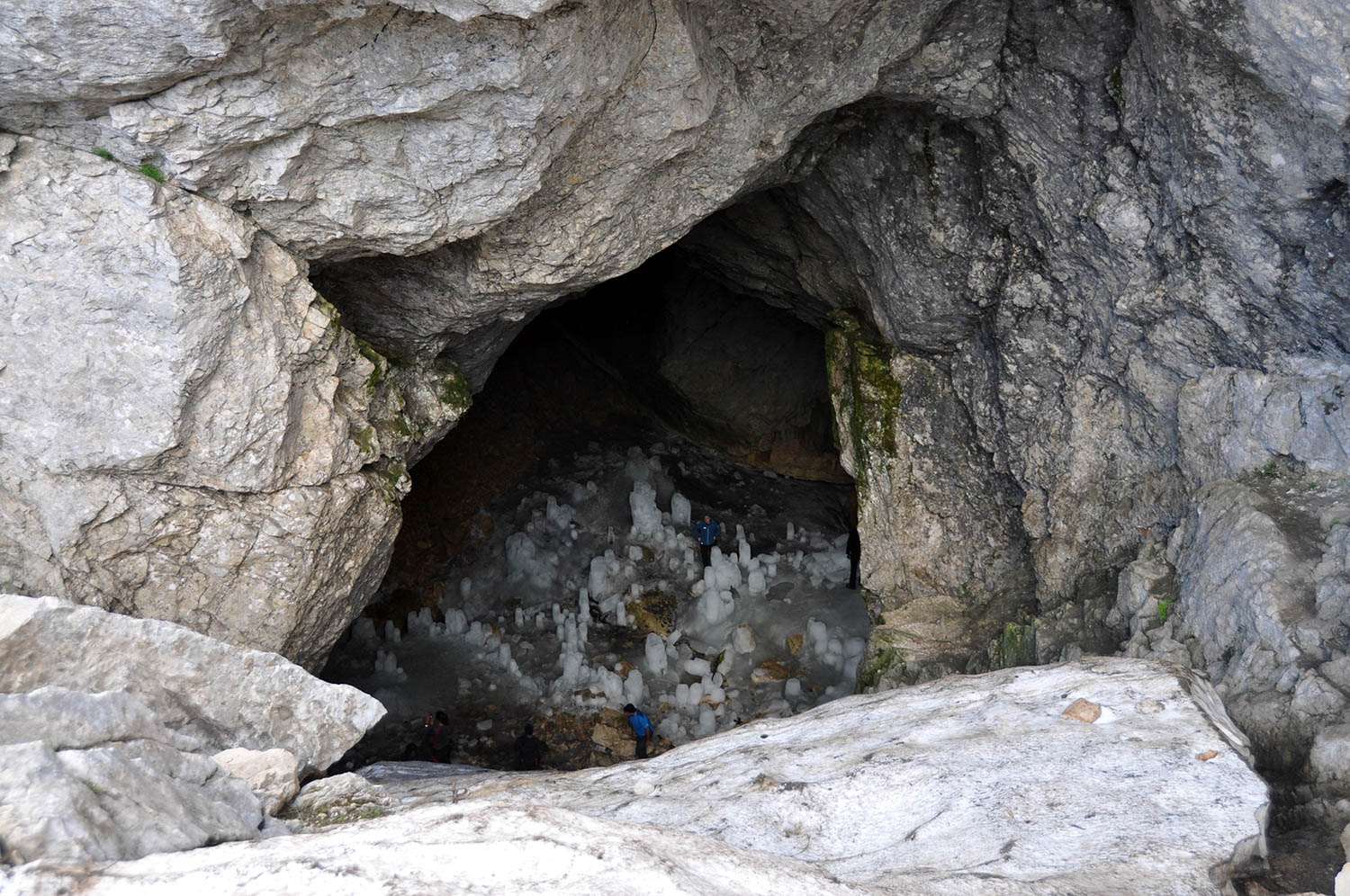 Ice Caves Hike Zabljak Montenegro
