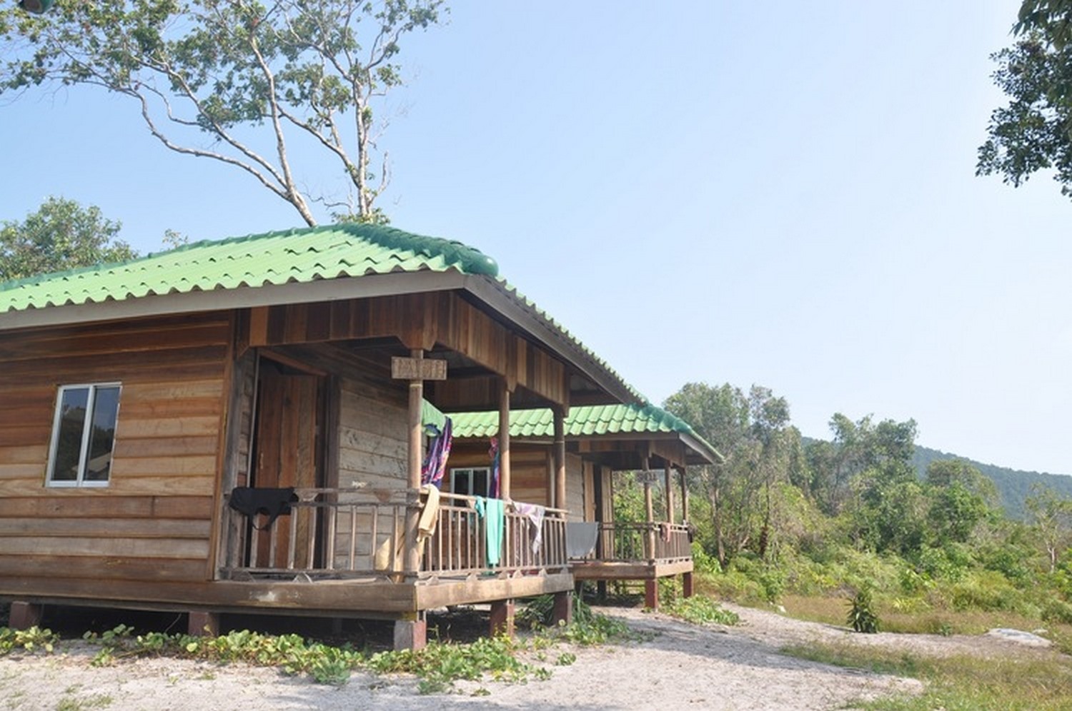 Mad Monkey Koh Rong Samloem