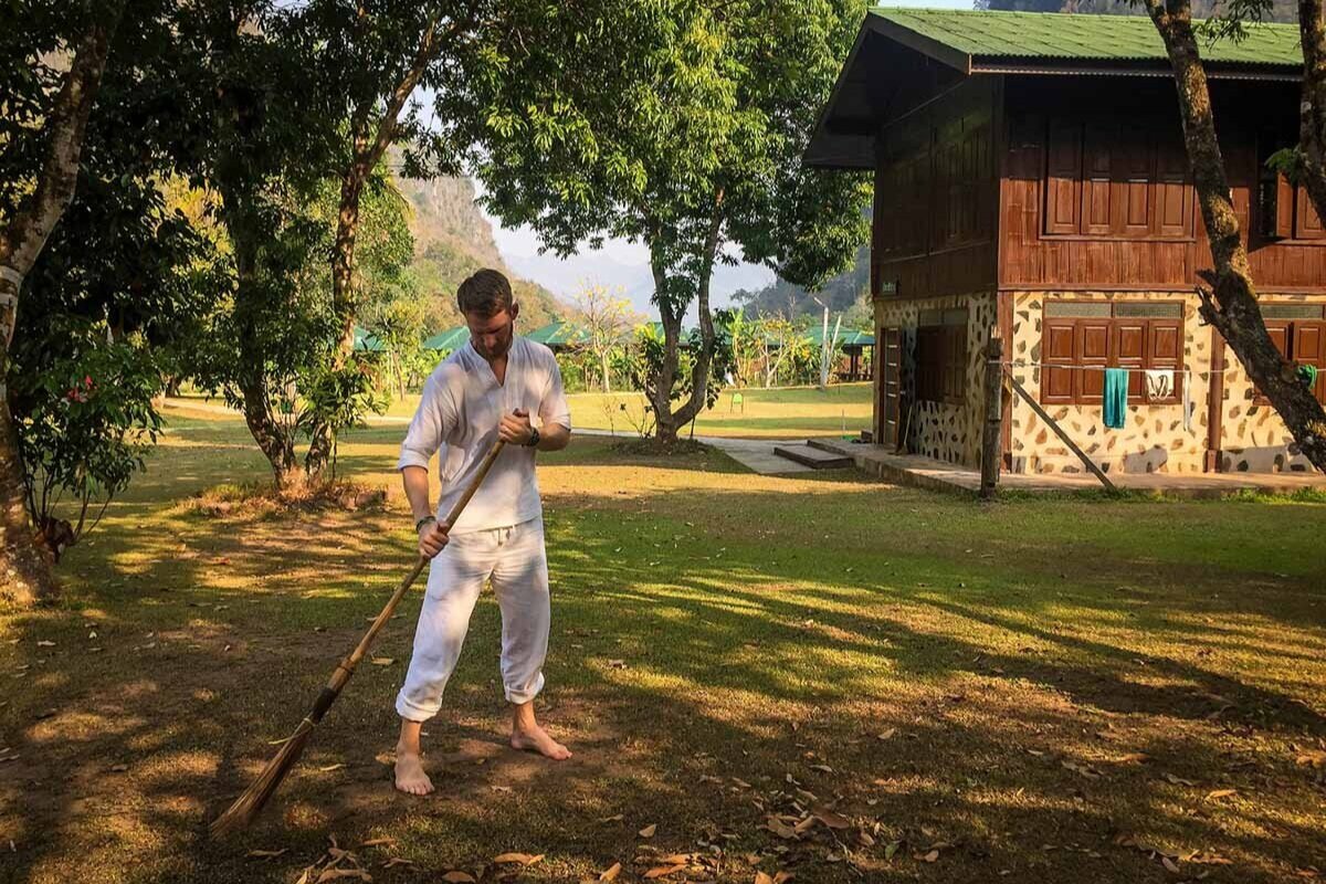 Meditation Retreat Thailand Forest Monastery Wat Pa Tam Wua Mindful Cleaning