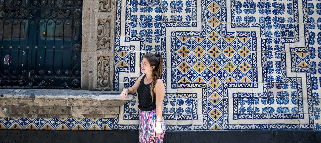 Mexico Travel Guide: Blue Tile Wall Mexico City