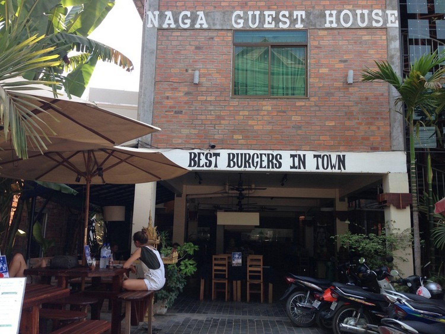 Naga Angkor Guesthouse Siem Reap Mad Monkey