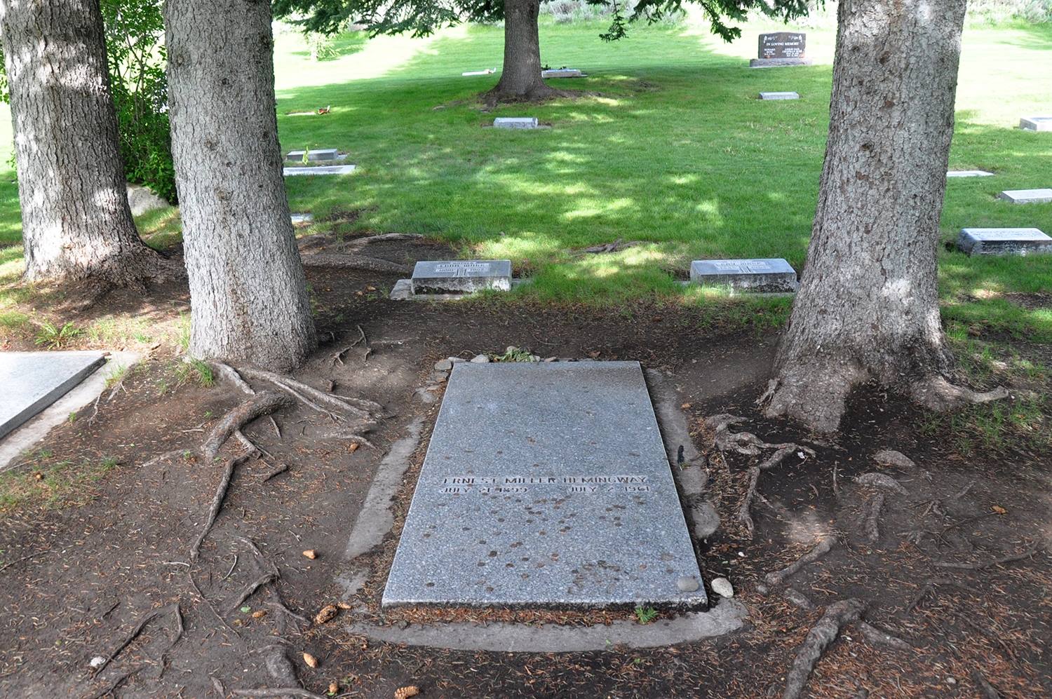 One Wild Week Road Tripping in Idaho Earnest Hemingway's grave