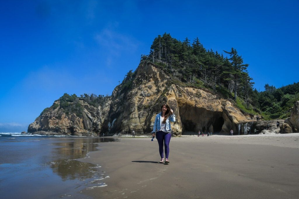 Oregon+Coast+Road+Trip+_+Hug+Point+Beach