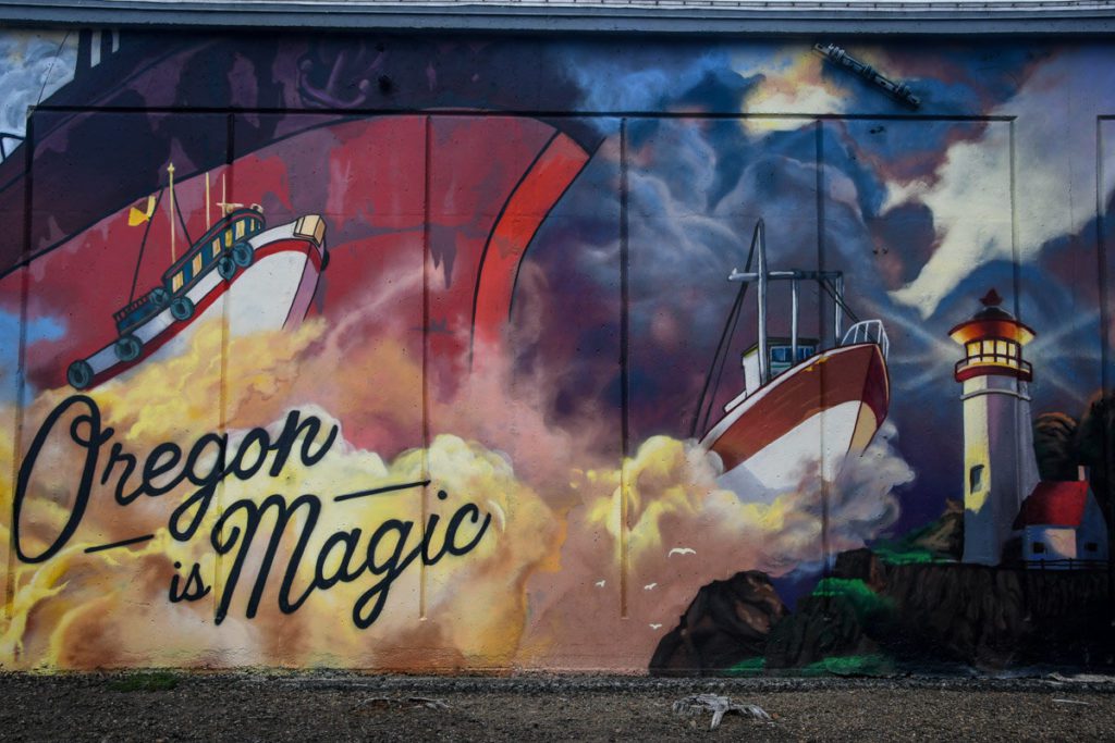 Oregon+Coast+Road+Trip+_+Oregon+is+Magic+Mural