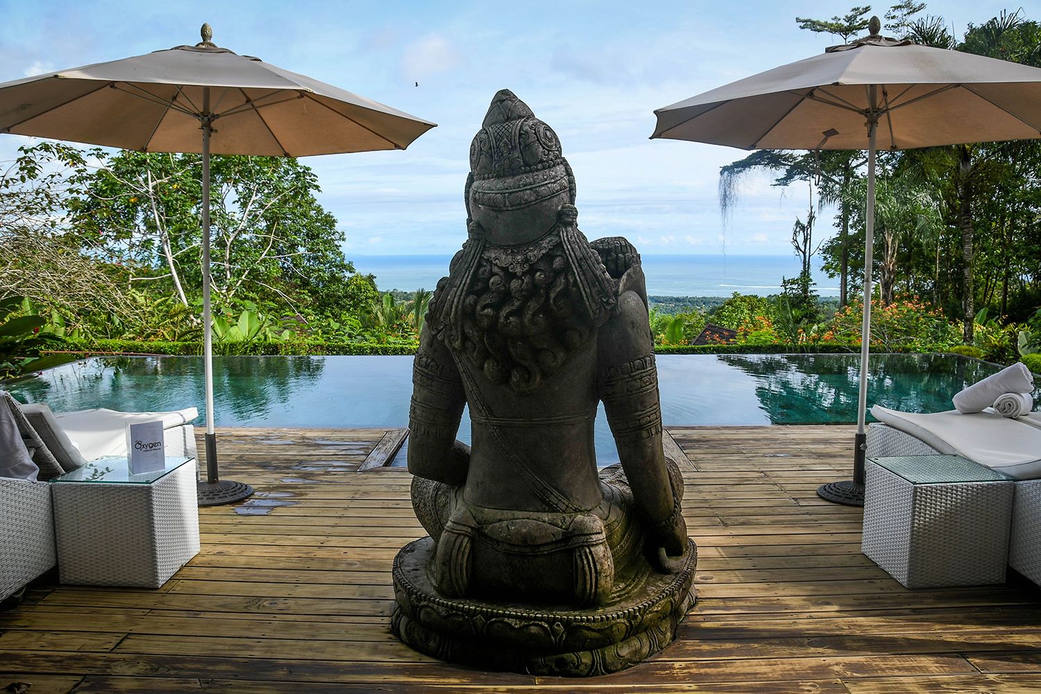 Oxygen Jungle Villas Infinity Pool Buddha Statue