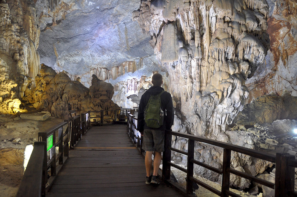 Paradise Cave Phong Nha Vietnam