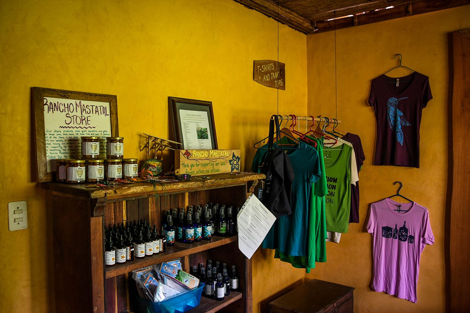 Rancho Mastatal Sustainable Lodge Store