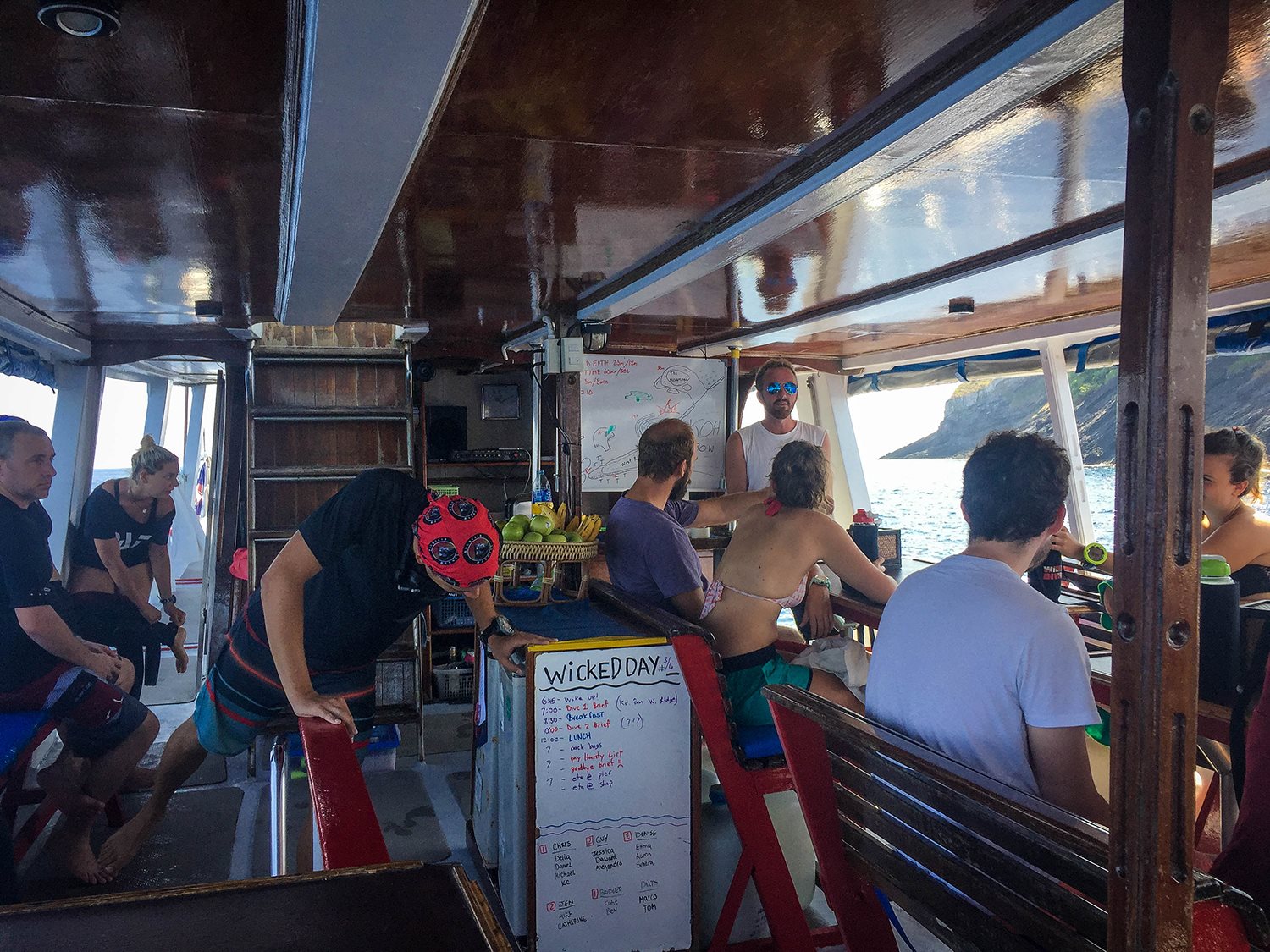Similan Islands Liveaboard Wicked Diving Thailand Dive Meeting
