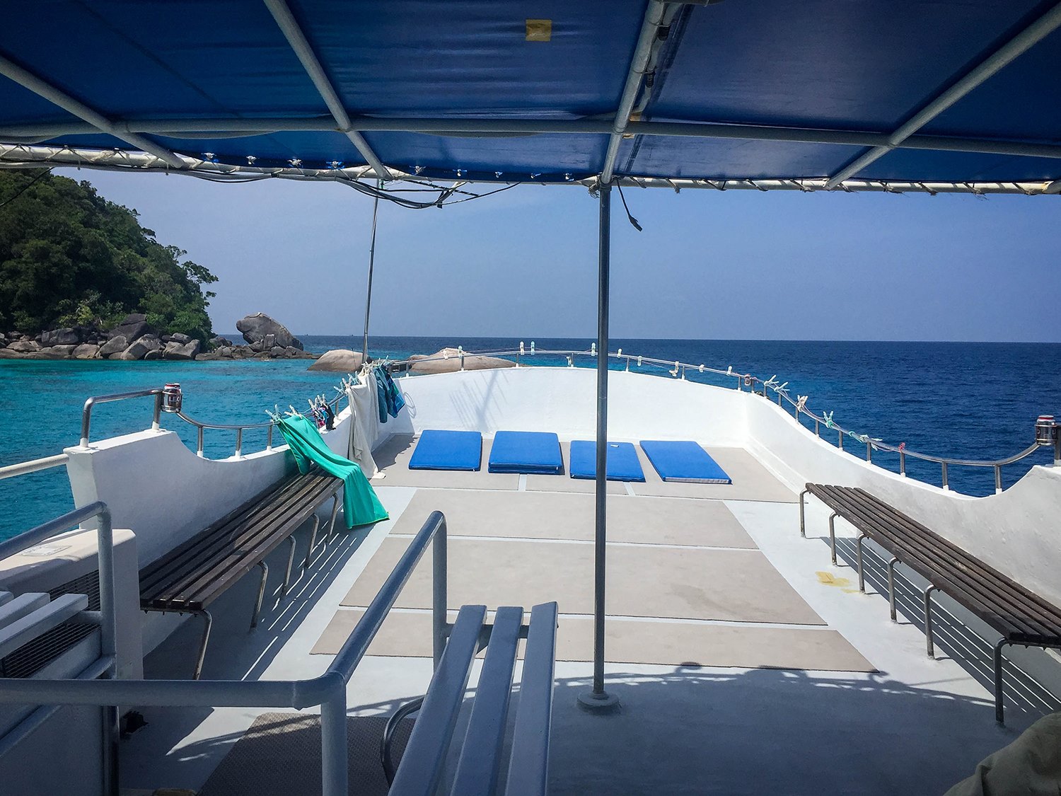 Similan Islands Liveaboard Wicked Diving Thailand Top Deck Sunny Area