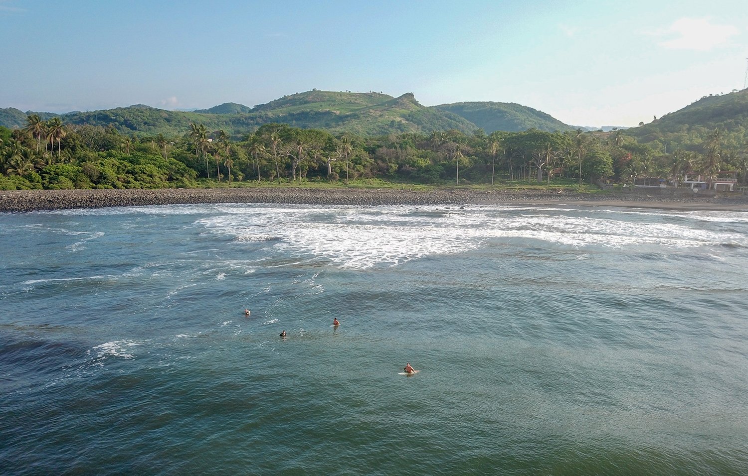 Surfers El Tunco El Salvador