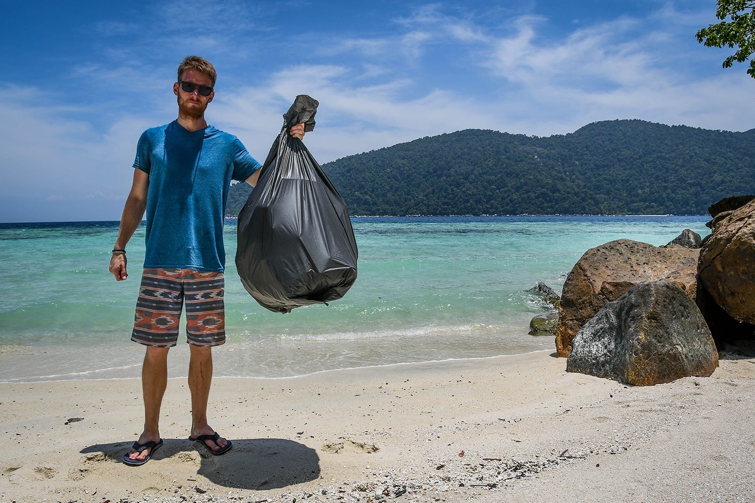 Sustainable Travel Thailand Tips Beach Clean Up Trash Hero