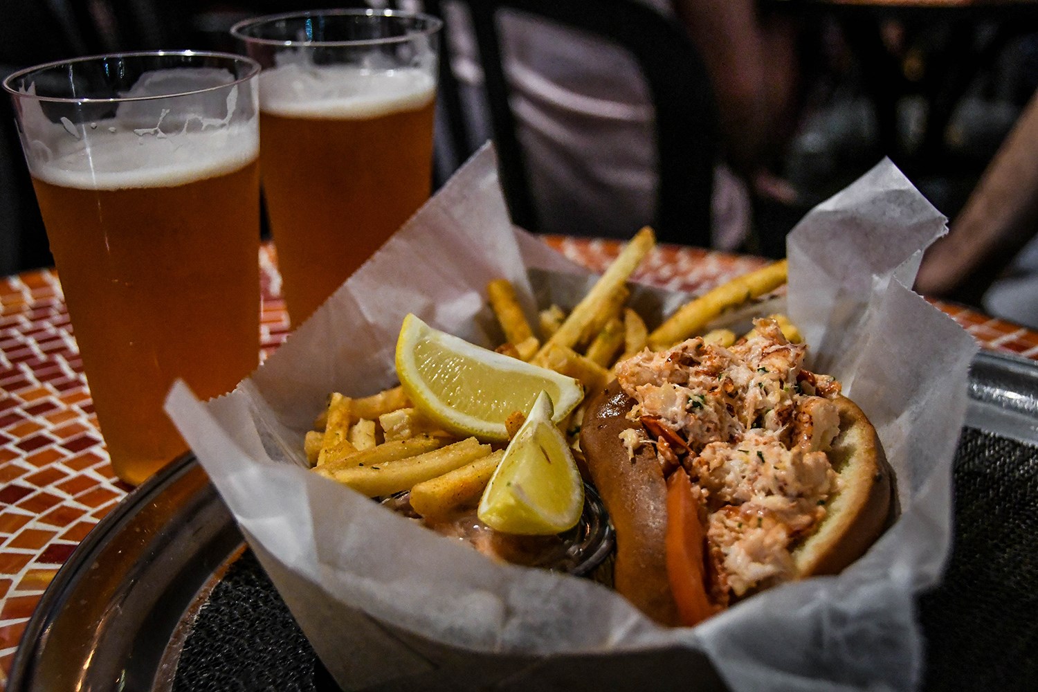 Things to Do in New York City The Frying Pan Lobster Roll
