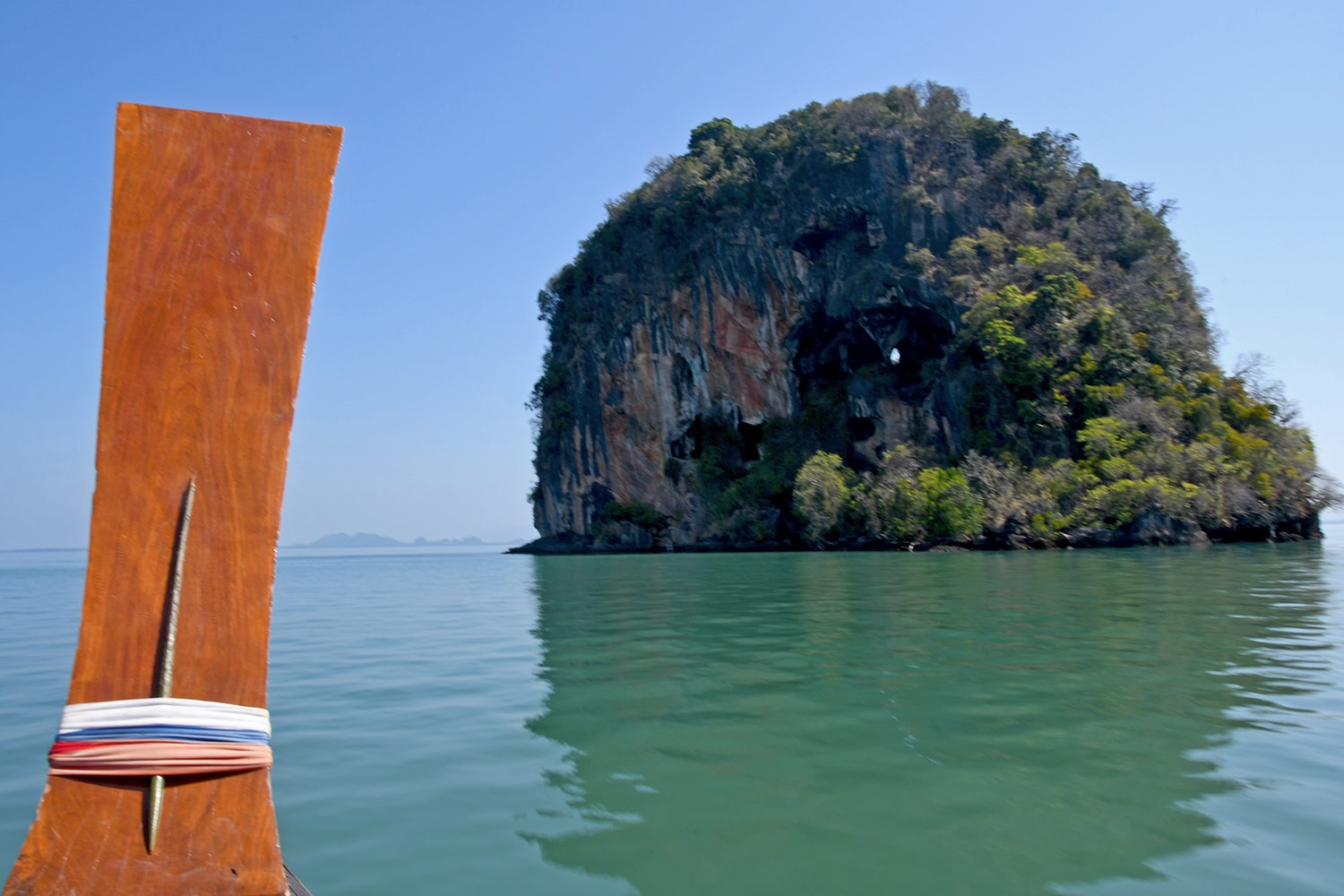 Things to do in Koh Lanta Thailand sea kayaking