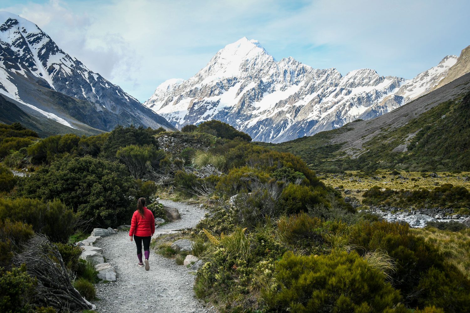 Top Things to Do in New Zealand Hiking Hooker Valley Track