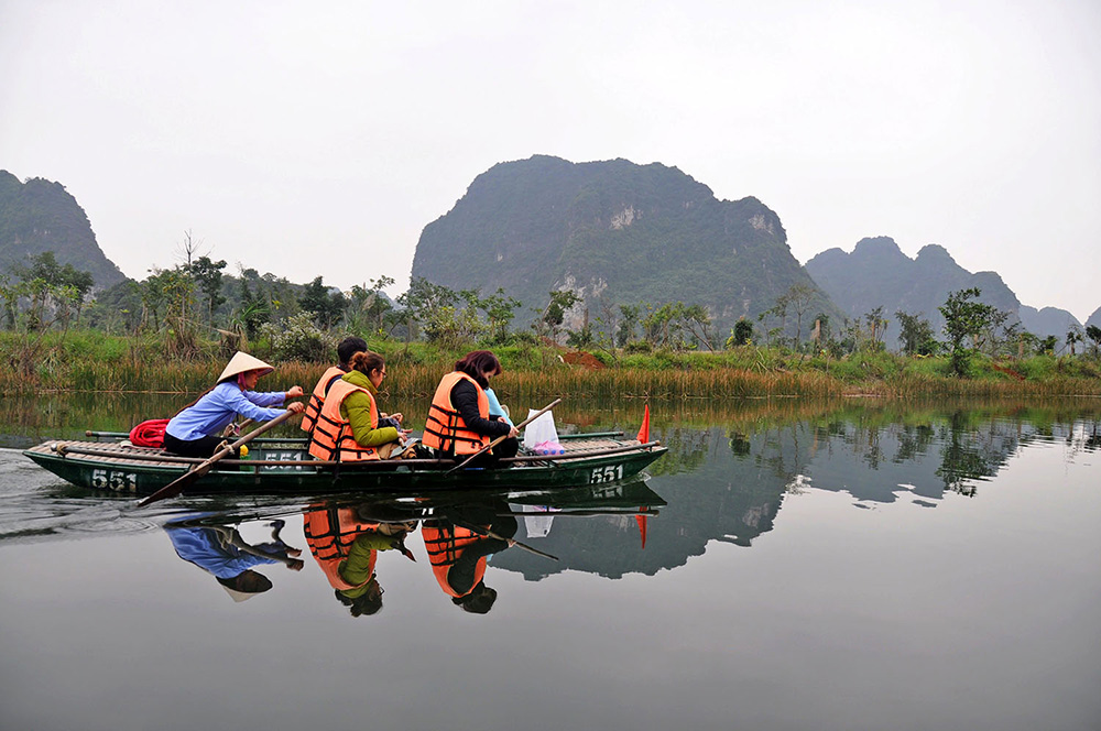 Trang An Boat Tour Vietnam Itinerary