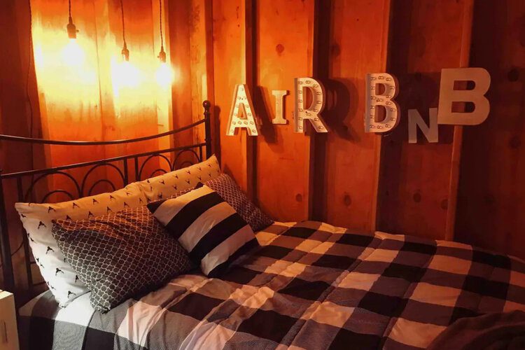 Unique+_glamping_+in+Florence+_+Image+source_+Airbnb