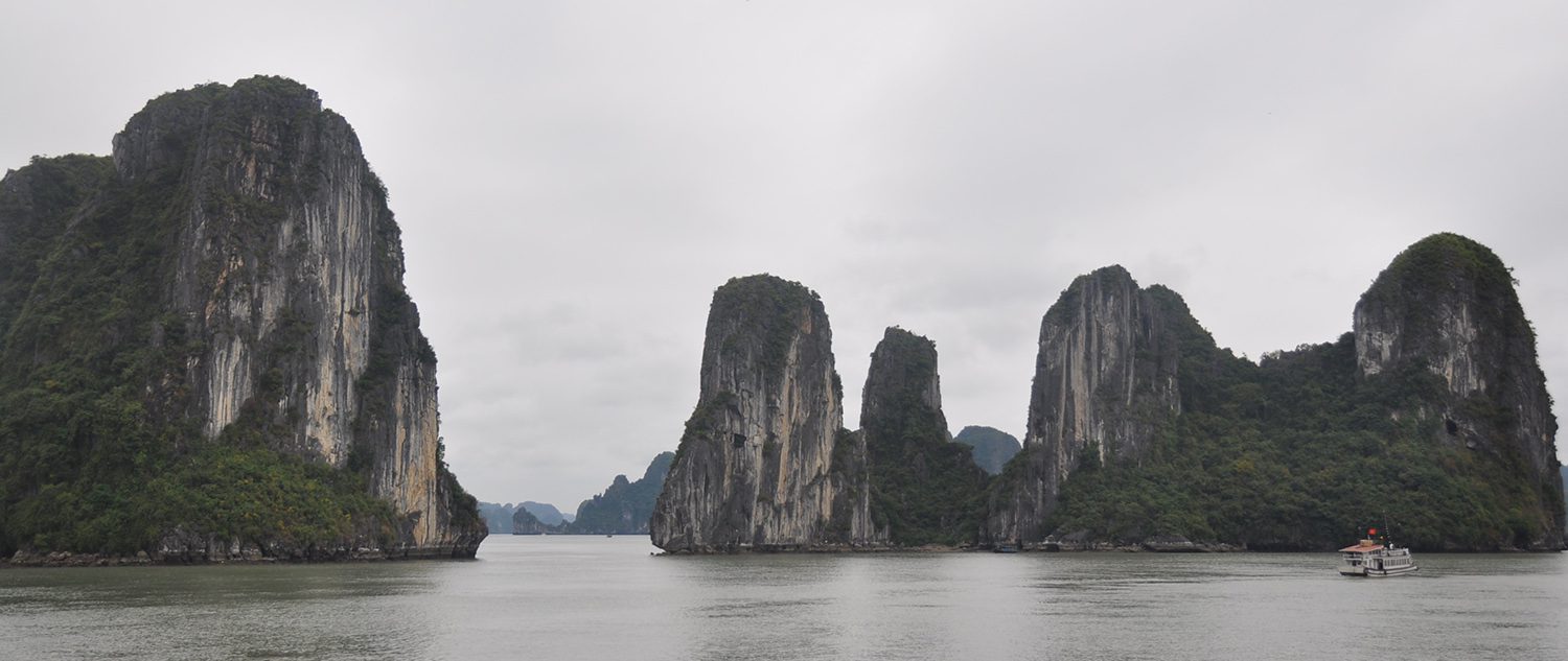 Vietnam Travel Guide: Ha Long Bay