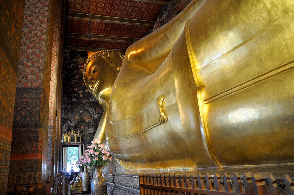 Things to do in Bangkok Wat Pho Reclining Buddha