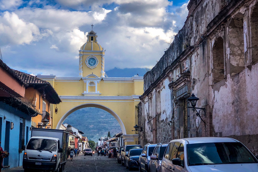 Things to Do in Antigua Guatemala: Arco de Santa Catalina