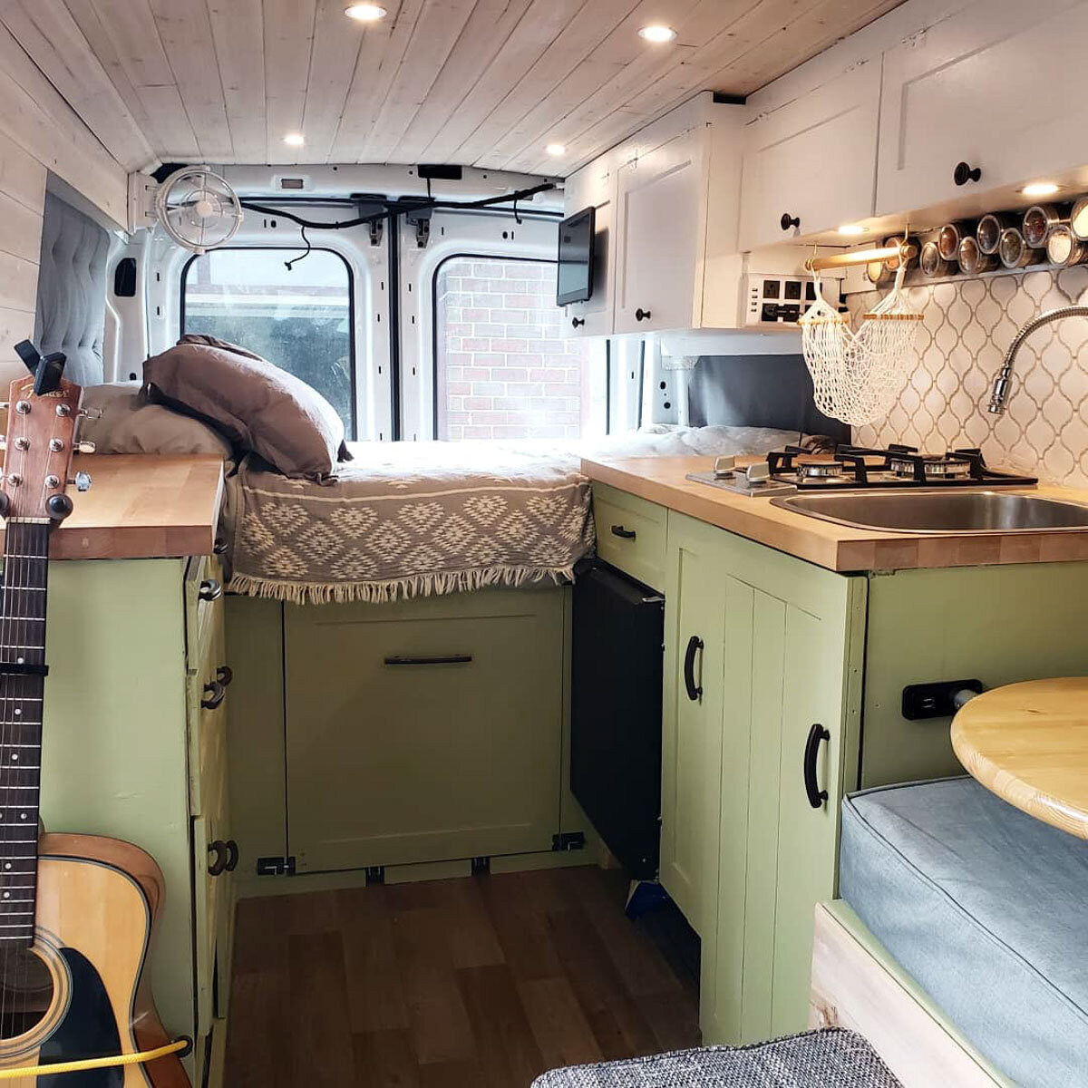 USA campervan rentals: 2016 Ford Transit in OK