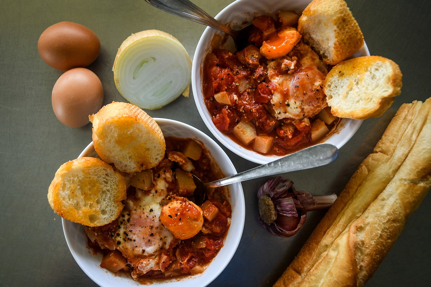 Healthy Camping Food: Simple Shakshuka