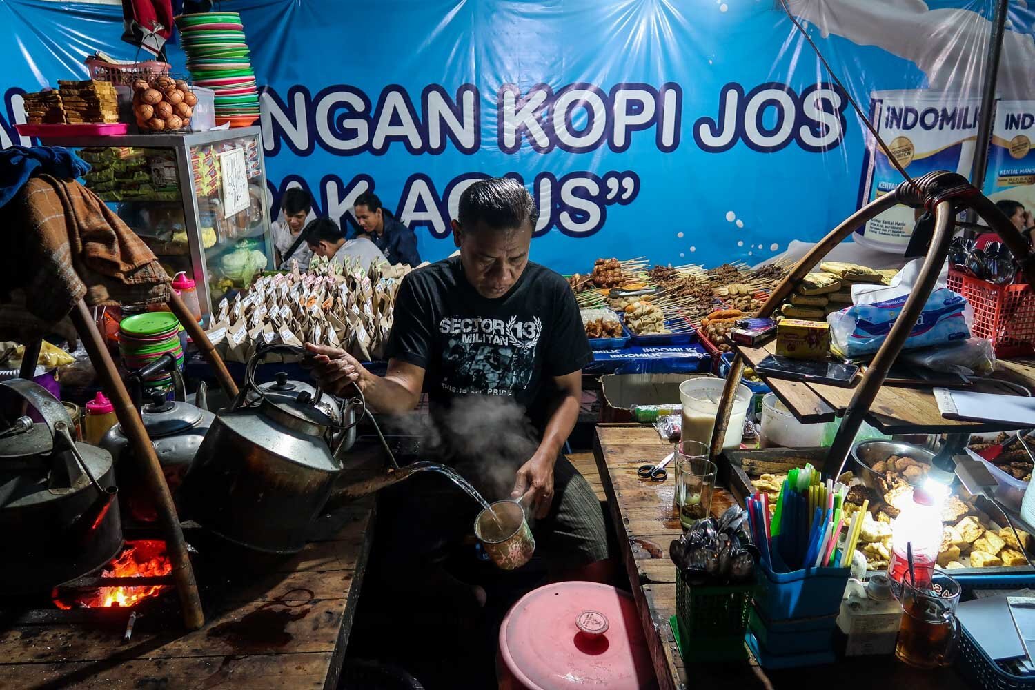 Things to do in Yogyakarta Charcoal Coffee Kopi Joss