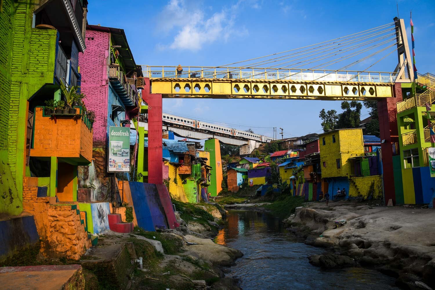 Yellow Bridge Jodipan Kampung Warna Warni Malang Rainbow Village