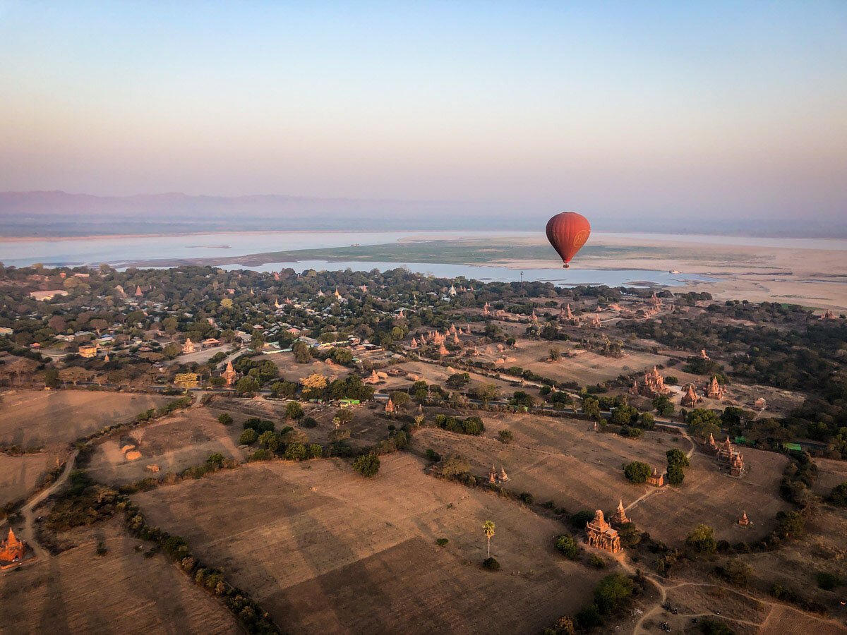 Hot air ballooning in Bagan with Balloons Over Bagan