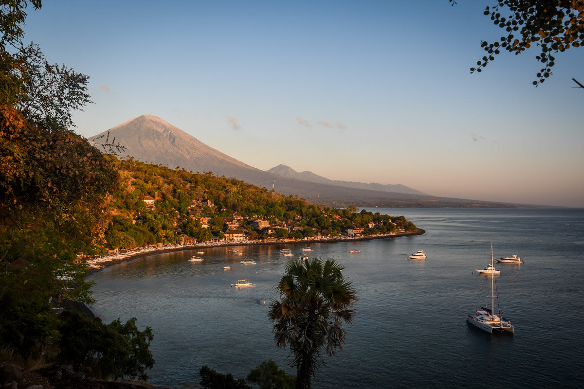 Amed Bali sunrise Jemeluk viewpoint