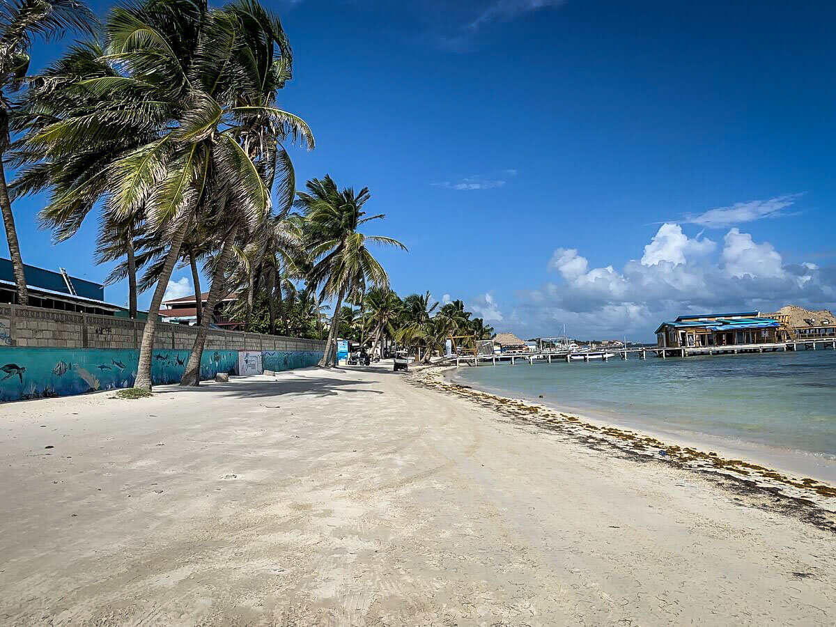 Scuba Diving in Belize | Ambergris Caye