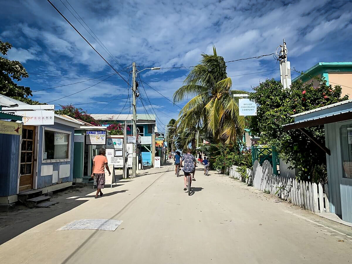 Scuba Diving in Belize | Caye Caulker