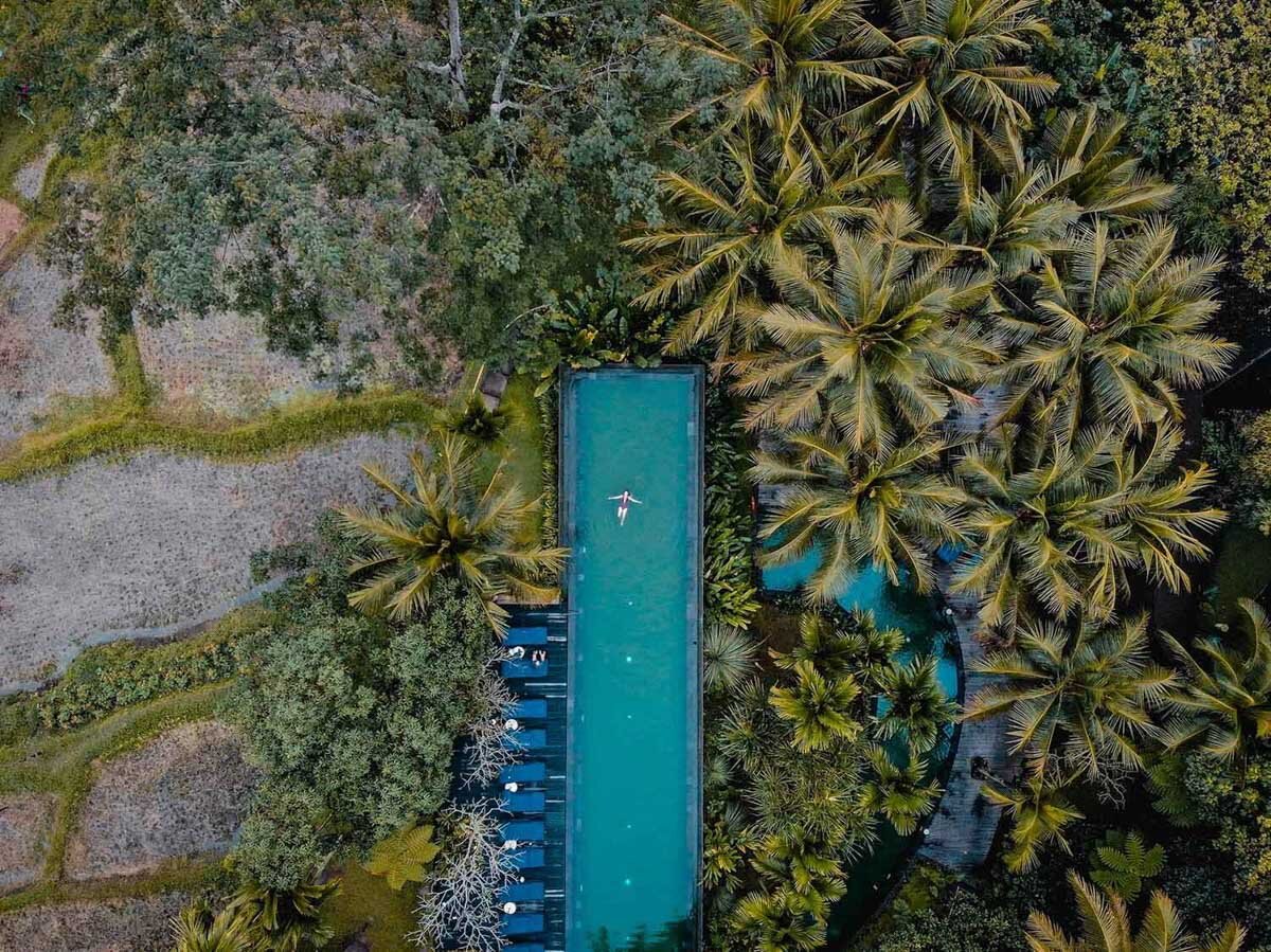 Best Time to Visit Bali | Infinity Pool at Komaneka Bisma Resort Ubud
