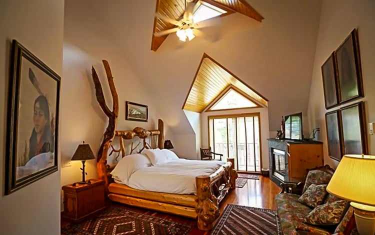 Romantic Getaways | Beaujolais Boutique B&B in Banff