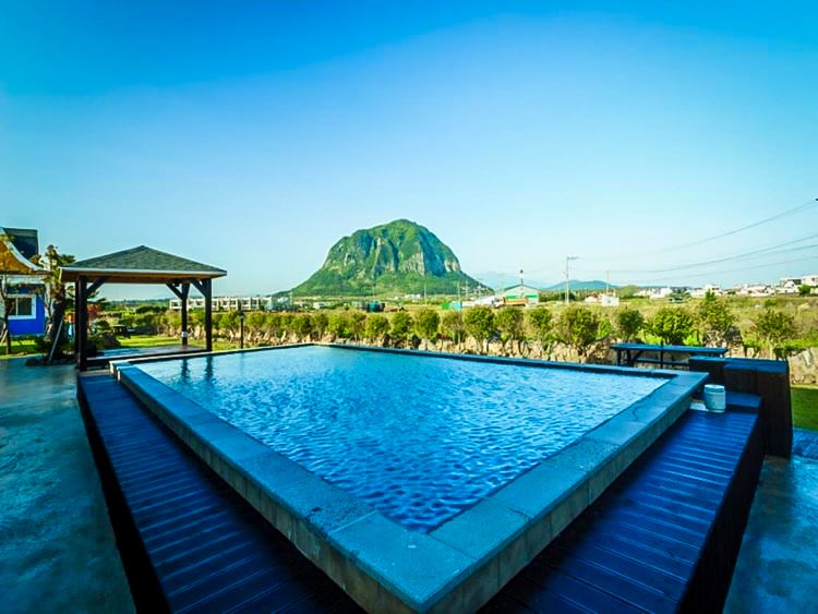 Romantic Getaways | Juju Island South Korea Monte View Stay