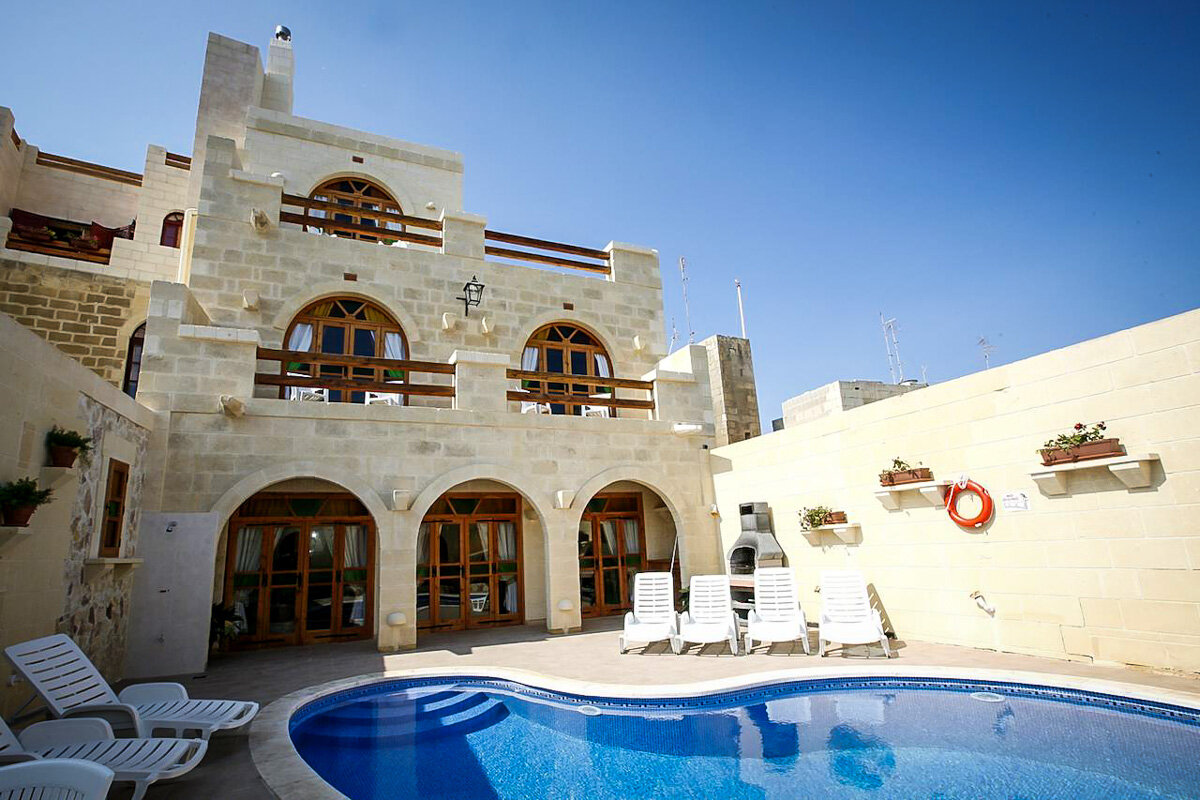 Romantic Places to Stay in Malta | Lellux Bed & Breakfast