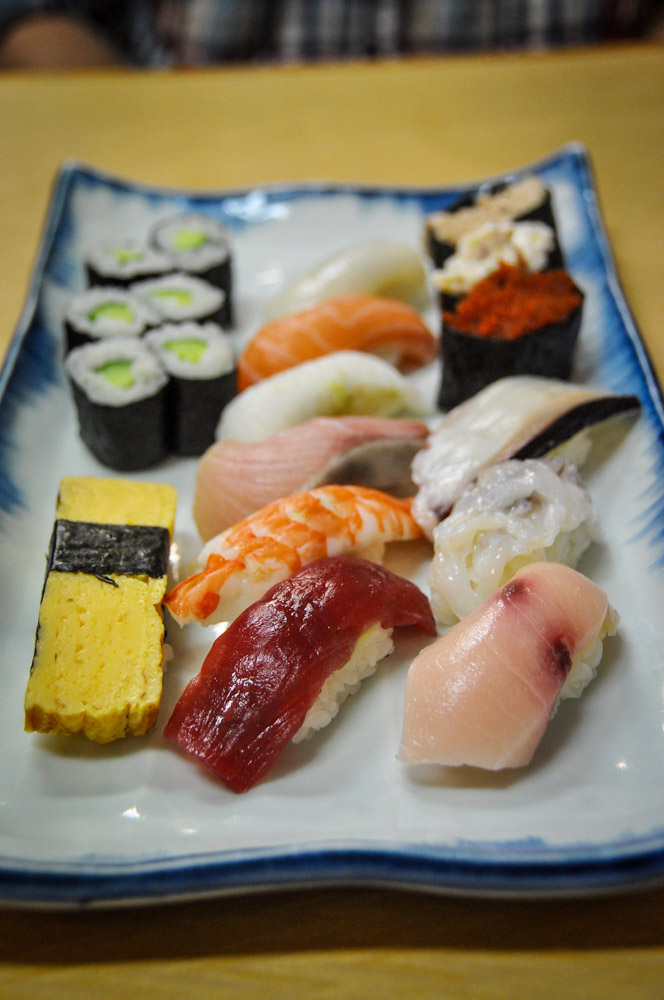 Nigiri style sushi