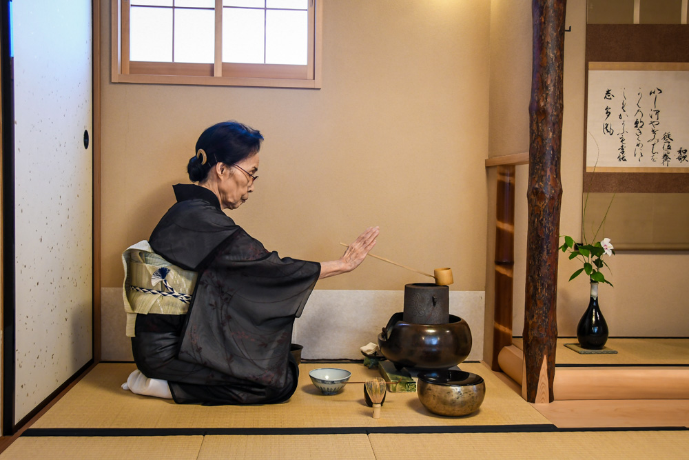 Observing a traditional matcha ceremony