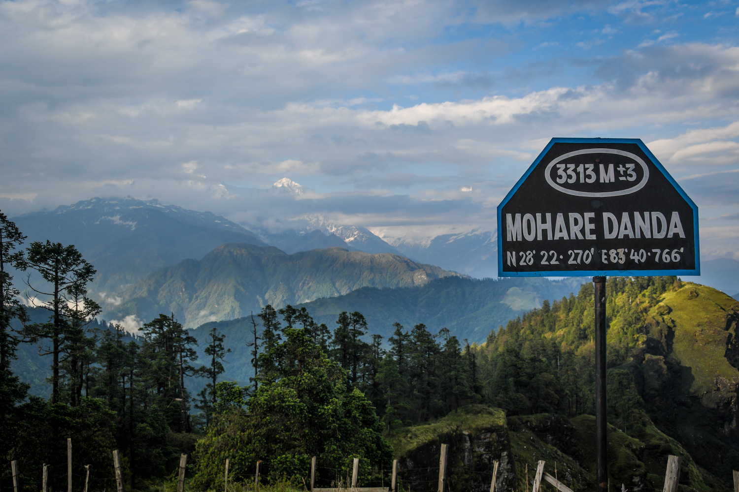 Mohare Danda Trek Sign at Viewpoint