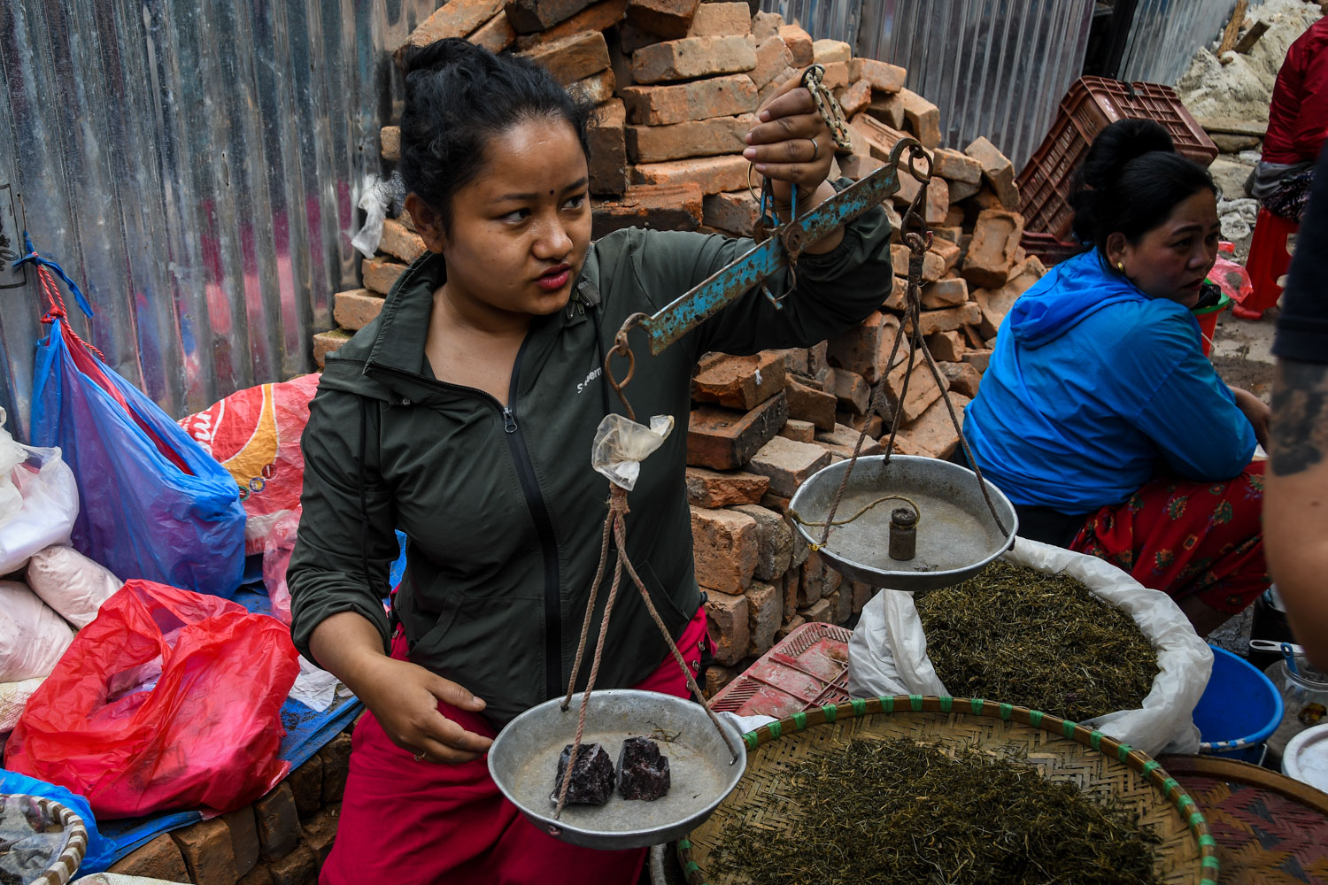 Things to Do in Nepal Shopping markets Himalayan black salt